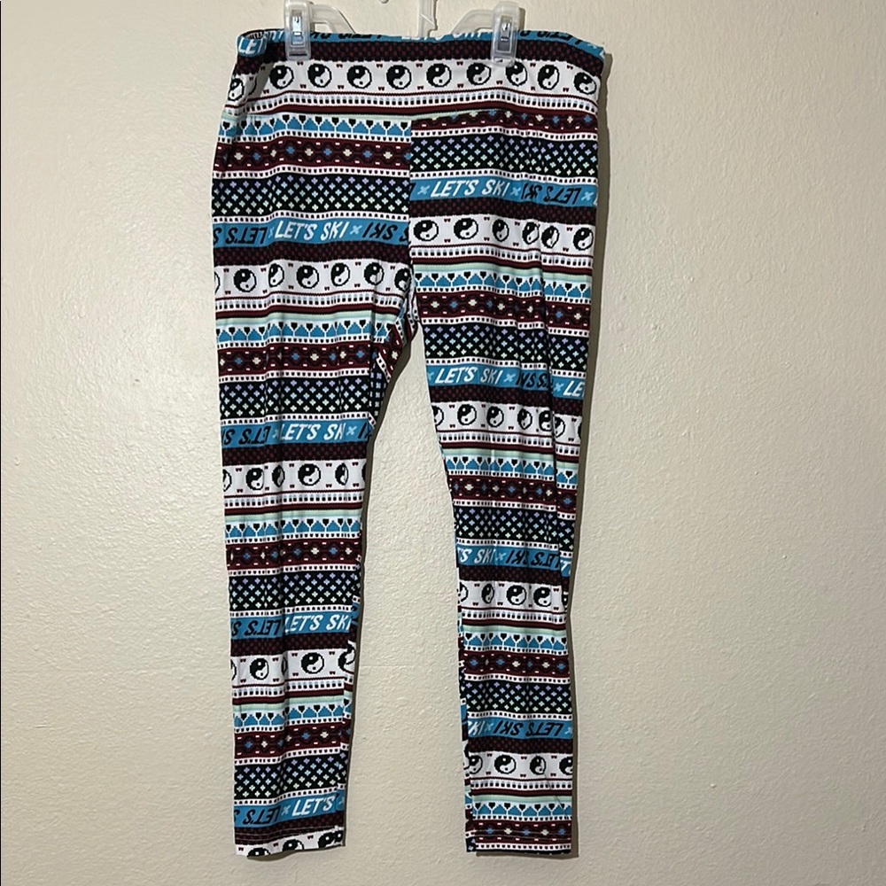 “Let’s Ski” Print Leggings